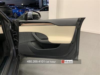 2021 Tesla Model S Plaid   - Photo 18 - Tempe, AZ 85281