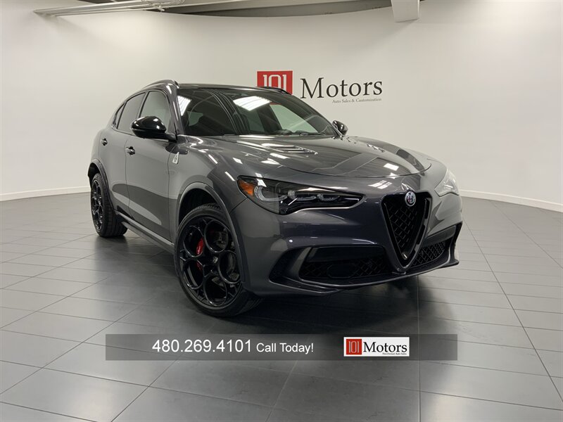 2024 Alfa Romeo Stelvio Quadrifoglio  