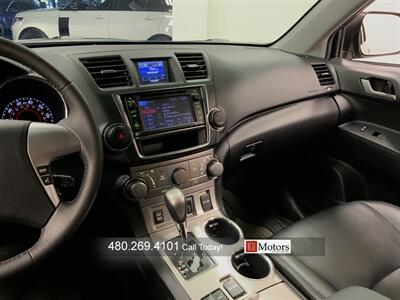2013 Toyota Highlander Plus   - Photo 14 - Tempe, AZ 85281