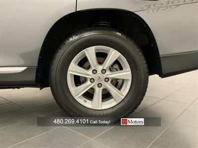 2013 Toyota Highlander Plus   - Photo 32 - Tempe, AZ 85281