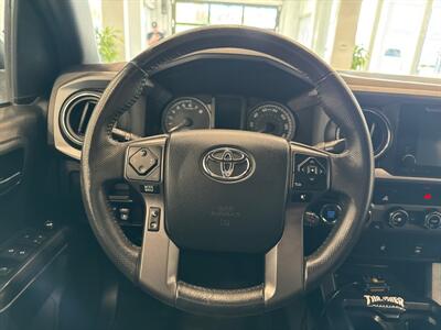 2017 Toyota Tacoma TRD Off-Road   - Photo 13 - Gladstone, OR 97027