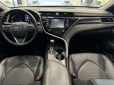 2018 Toyota Camry SE   - Photo 11 - Gladstone, OR 97027
