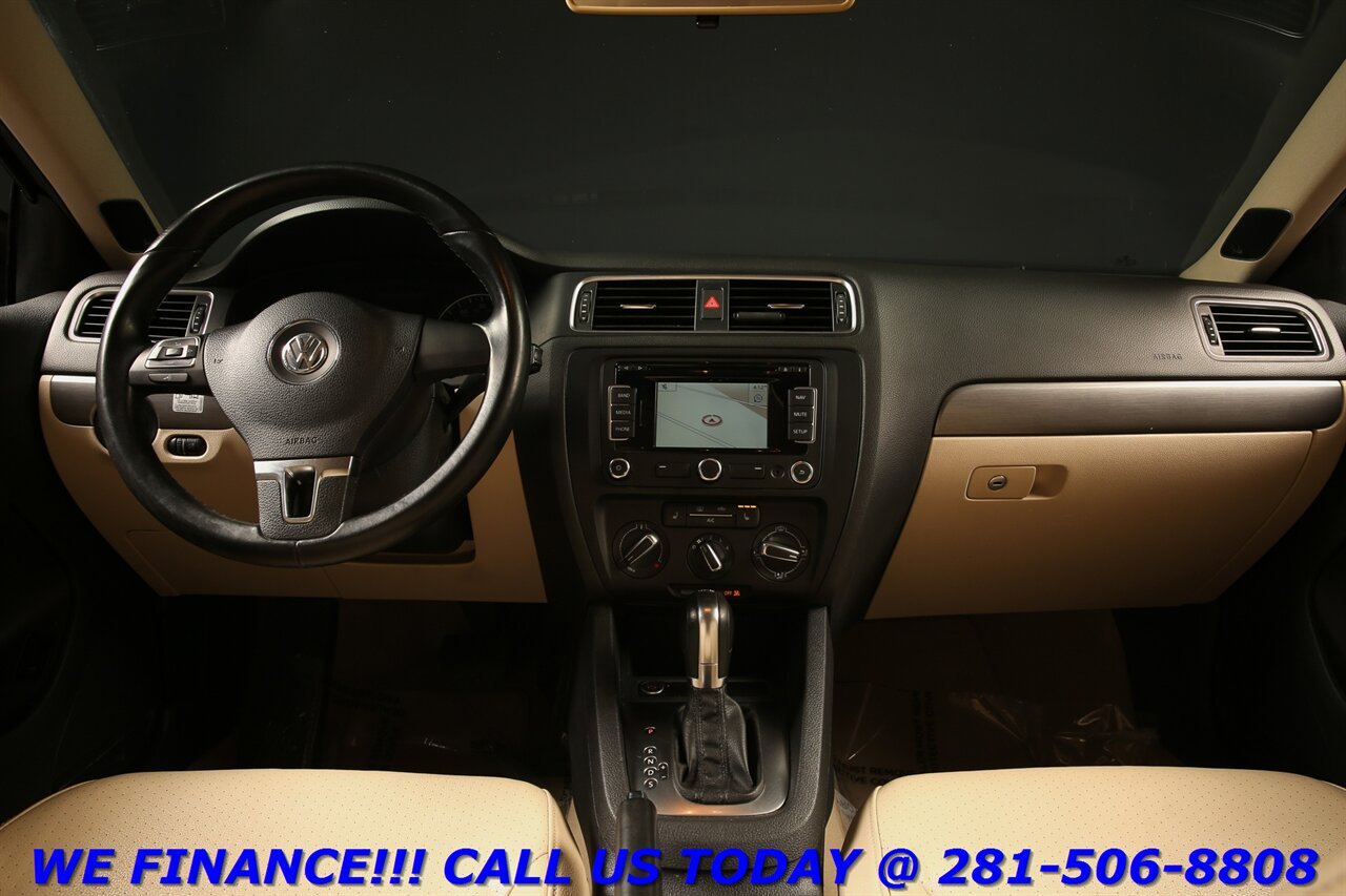 2013 Volkswagen Jetta 2013 TDI DIESEL NAV FENDER SUNROF HEATSEAT 75K MLS   - Photo 3 - Houston, TX 77031