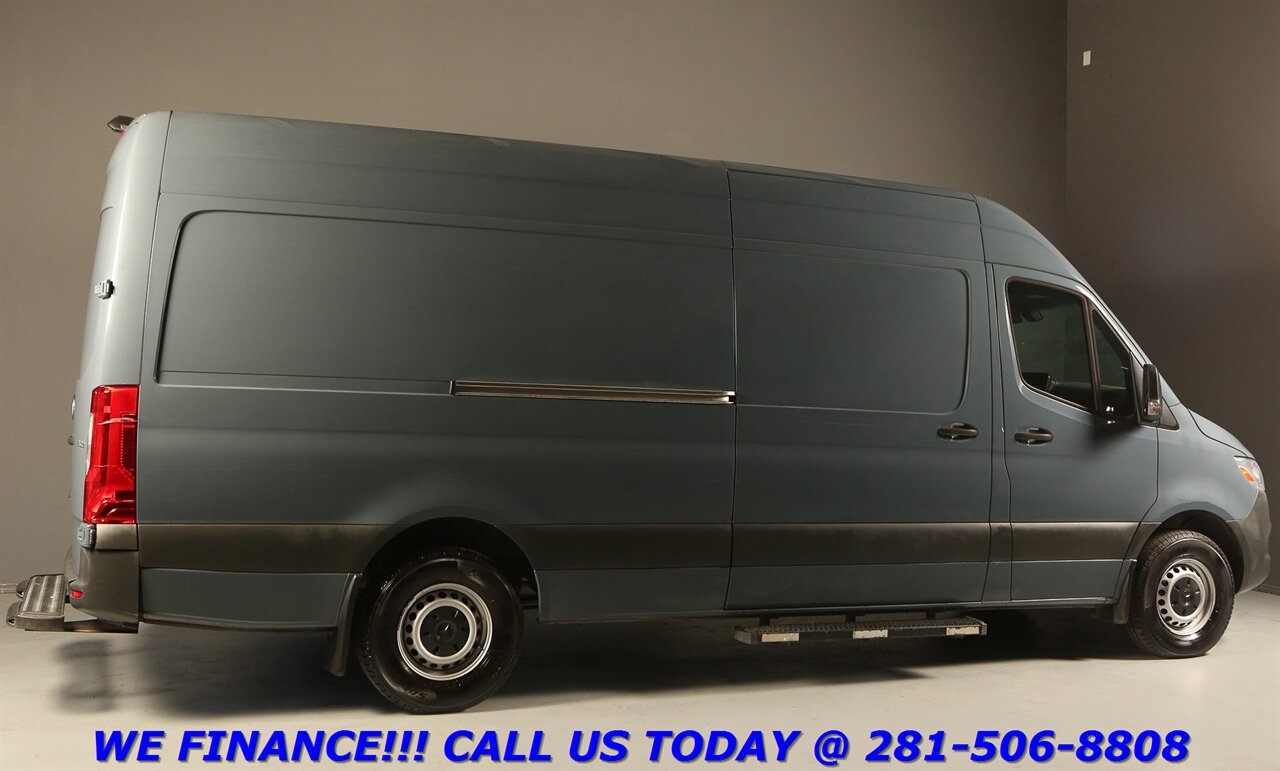 2019 Mercedes-Benz Sprinter 2019 2500 170 " DIESEL CARGO VAN LWB HIGH ROOF   - Photo 6 - Houston, TX 77031