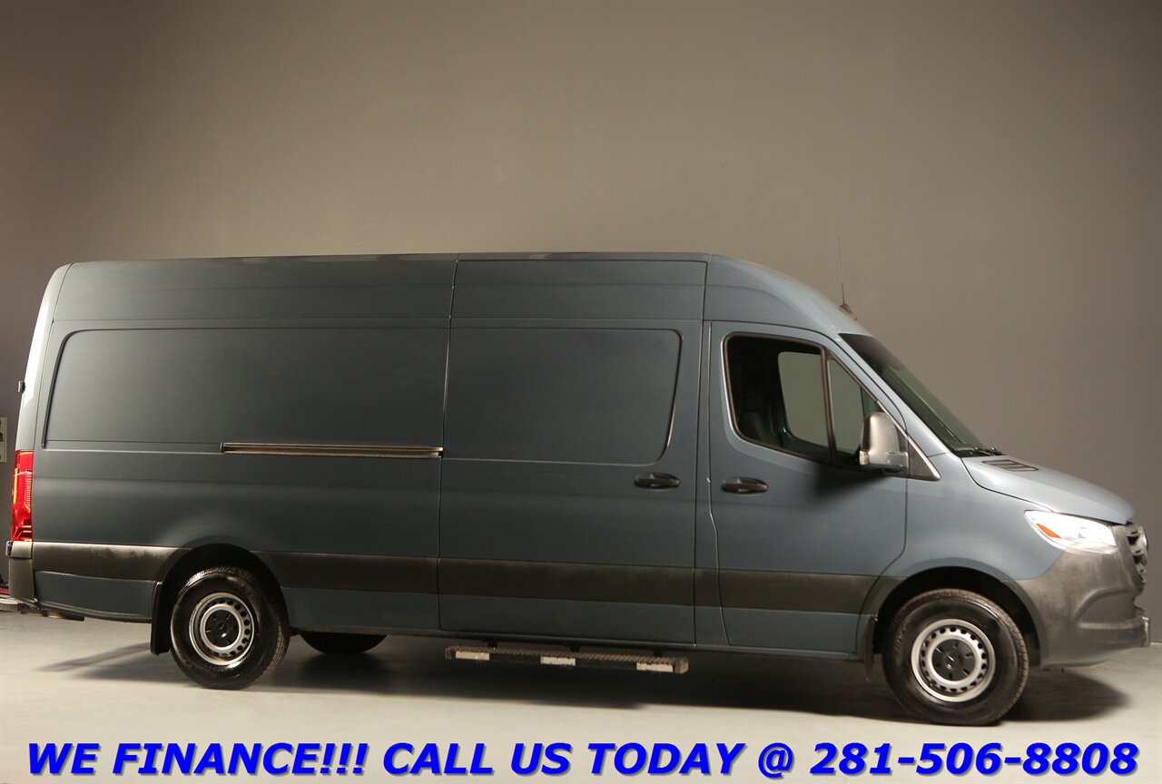 2019 Mercedes-Benz Sprinter 2019 2500 170 " DIESEL CARGO VAN LWB HIGH ROOF   - Photo 8 - Houston, TX 77031