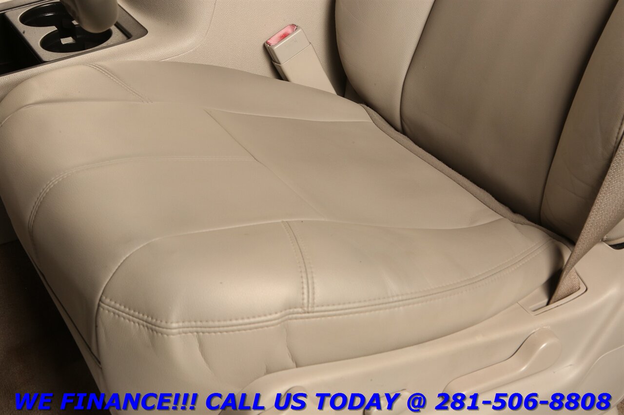 2012 Chevrolet CHEVROLET SUBURBAN LT DVD SUN LEATHER 8PASS WOOD BOSE   - Photo 14 - Houston, TX 77031