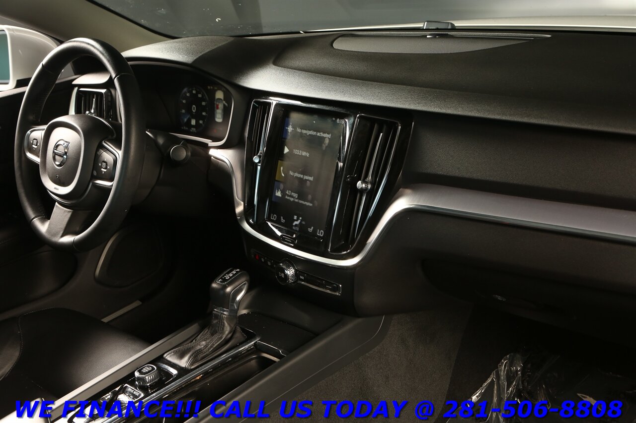 2020 Volvo S60 2020 T6 Momentum AWD SUN LANE HEATSEAT CAMERA 46K   - Photo 18 - Houston, TX 77031