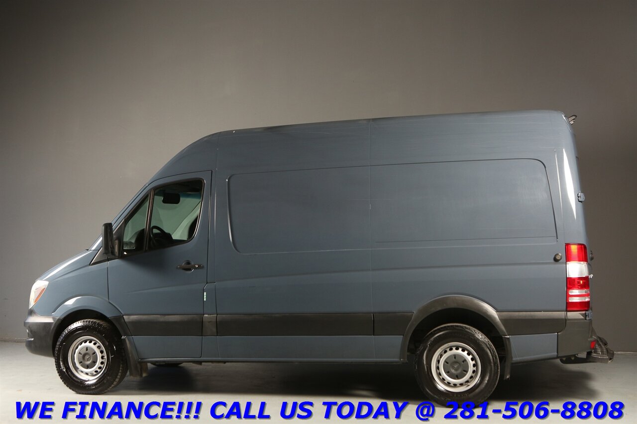 2019 Mercedes-Benz Sprinter 2019 2500 DIESEL CARGO VAN HIGH ROOF BLIND 64K   - Photo 4 - Houston, TX 77031