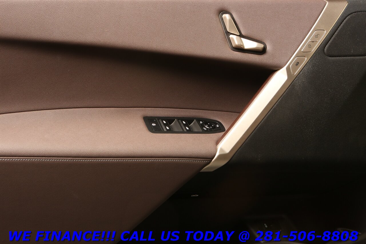 2023 BMW iX 2023 xDrive50 AWD NAV PANO BLIND HEATSEAT 30K MLS   - Photo 9 - Houston, TX 77031