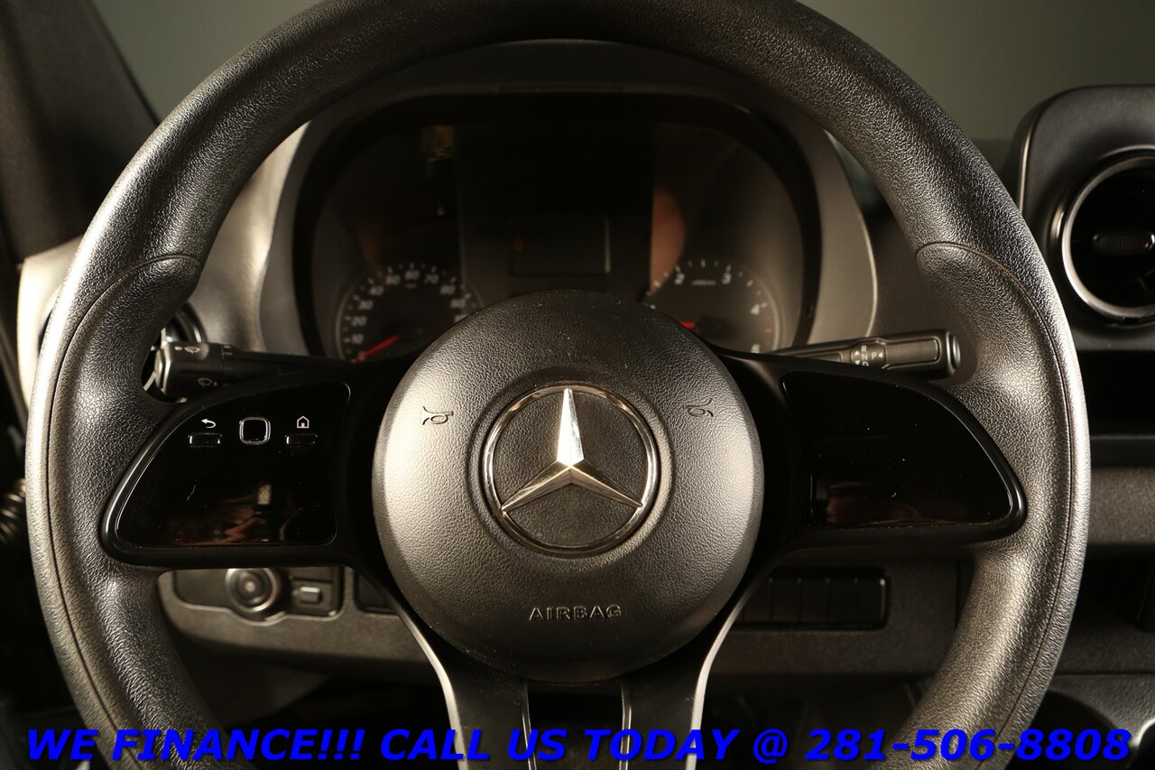 2019 Mercedes-Benz Sprinter 2019 2500 DIESEL CARGO VAN HIGH ROOF BLIND CAMERA   - Photo 13 - Houston, TX 77031