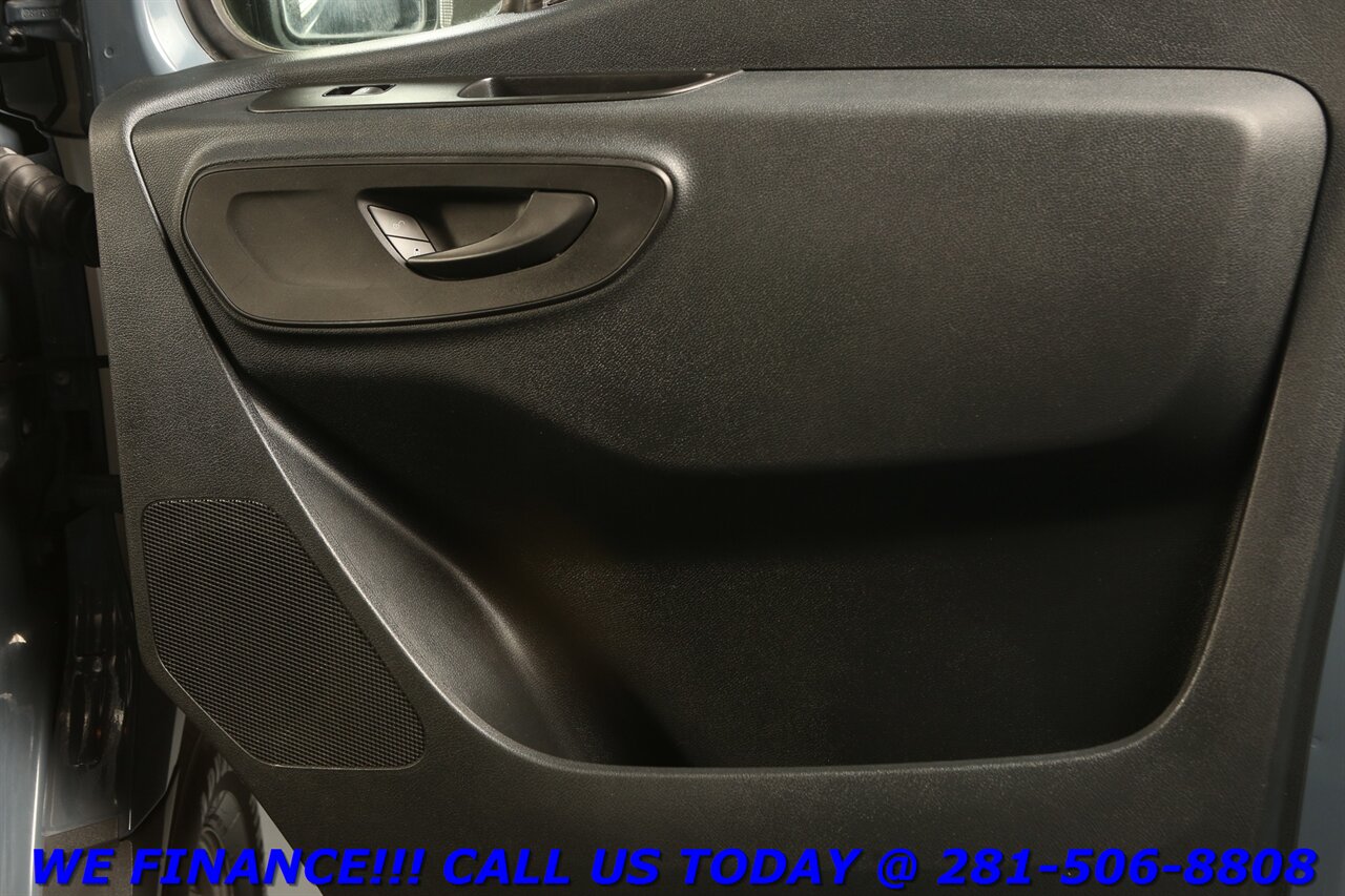 2019 Mercedes-Benz Sprinter 2019 2500 DIESEL CARGO VAN HIGH ROOF BLIND CAMERA   - Photo 18 - Houston, TX 77031