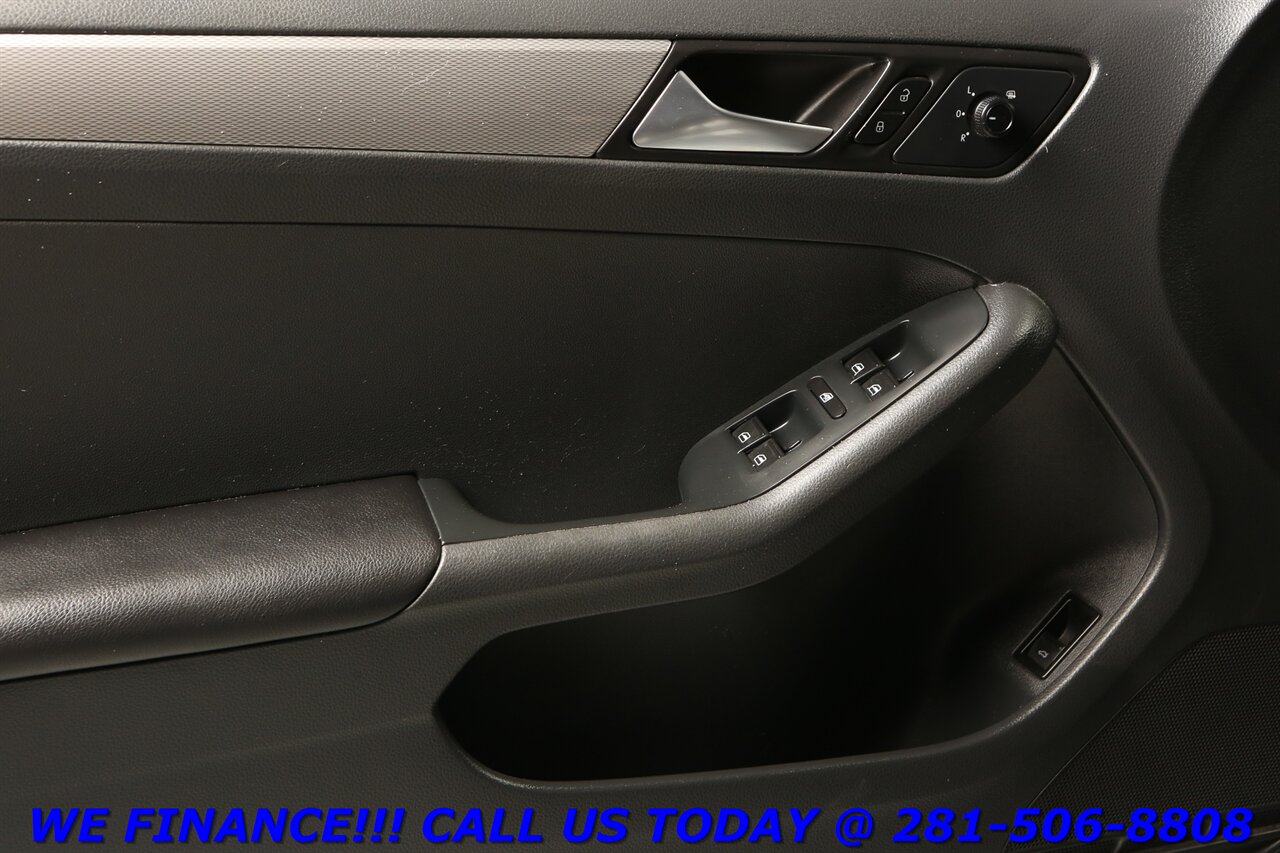 2015 Volkswagen Jetta 2015 SPORT 1.8 HEATSEAT BLUETOOTH AUTO CRUISE   - Photo 9 - Houston, TX 77031