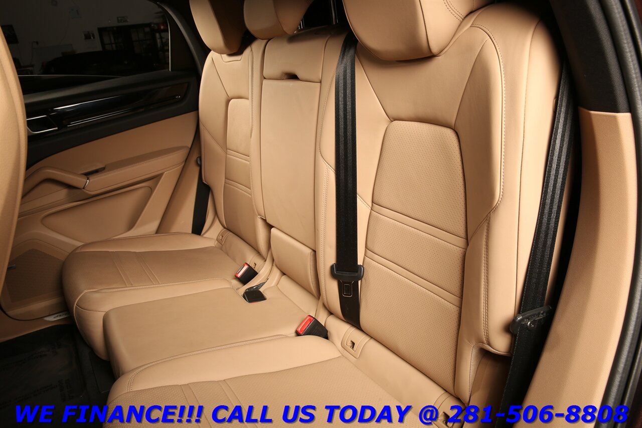 2021 Porsche Cayenne 2021 AWD COUPE NAV PANO BLIND BOSE CAM   - Photo 22 - Houston, TX 77031