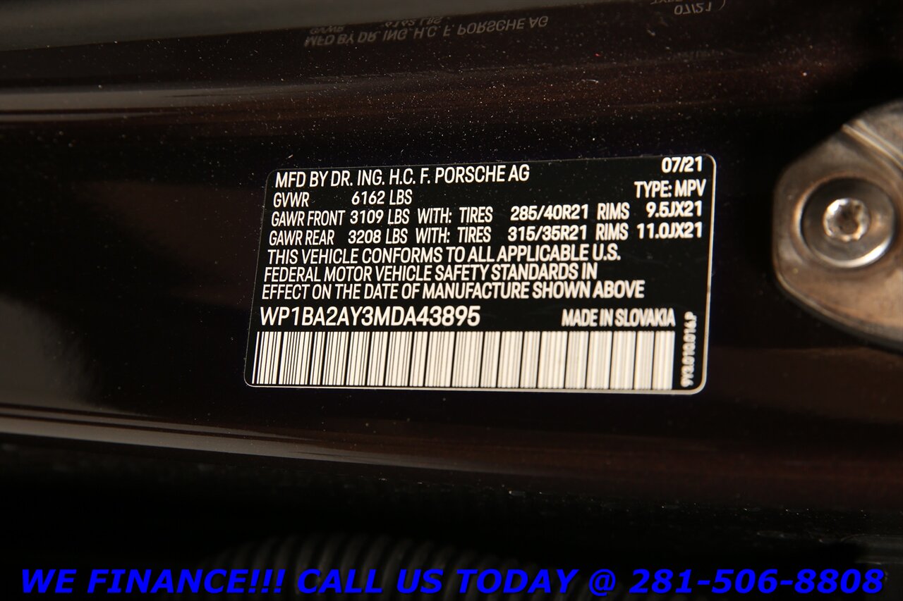 2021 Porsche Cayenne 2021 AWD COUPE NAV PANO BLIND BOSE CAM   - Photo 33 - Houston, TX 77031