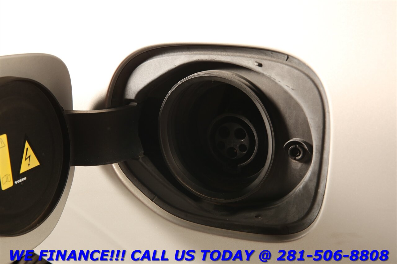 2022 Volvo XC60 2022  T8 Inscription Expression PLUG-IN HYBRID AWD   - Photo 29 - Houston, TX 77031