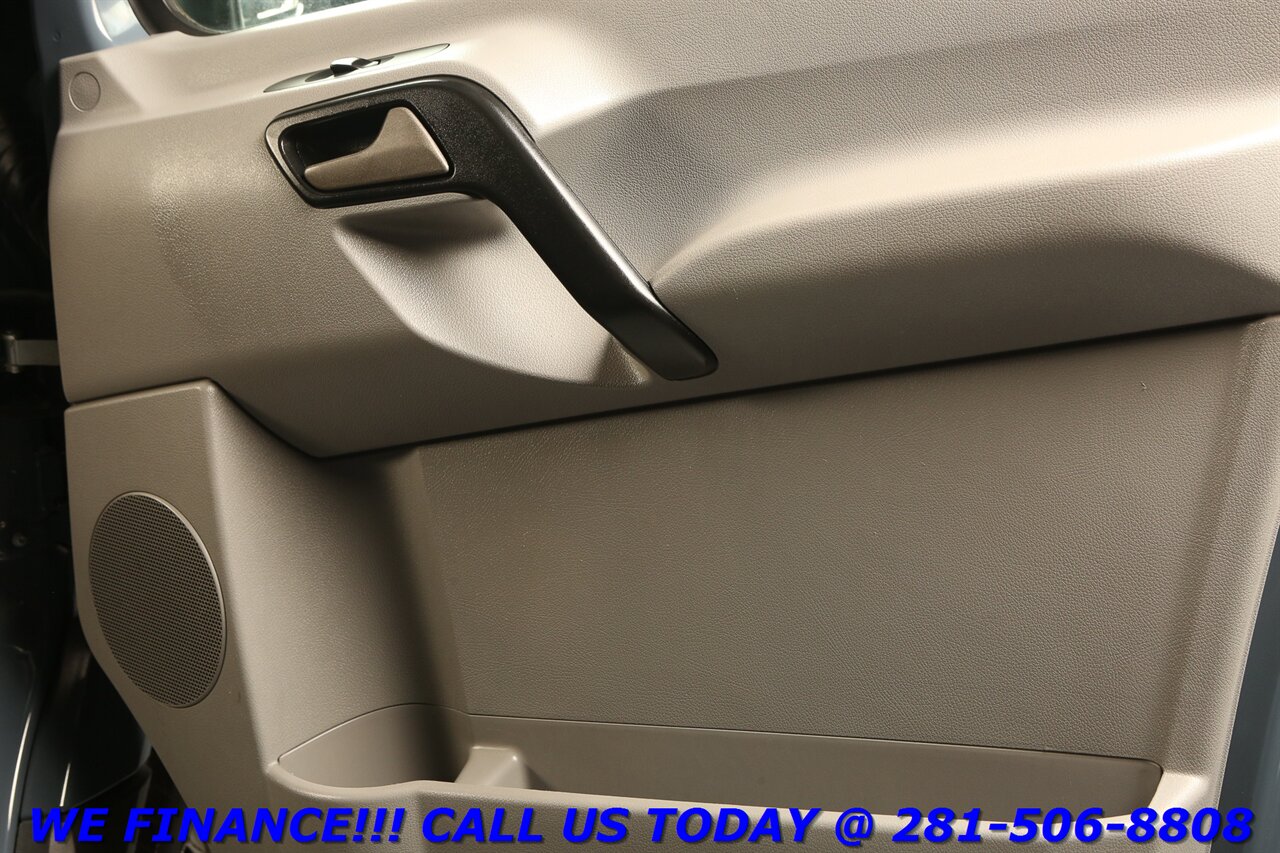2018 Mercedes-Benz Sprinter 2018 2500 DIESEL CARGO VAN HIGH ROOF CAMERA   - Photo 18 - Houston, TX 77031