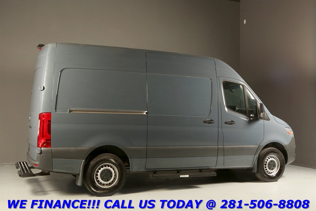 2019 Mercedes-Benz Sprinter 2019 2500 DIESEL CARGO VAN HIGH ROOF CAMERA 48K   - Photo 6 - Houston, TX 77031