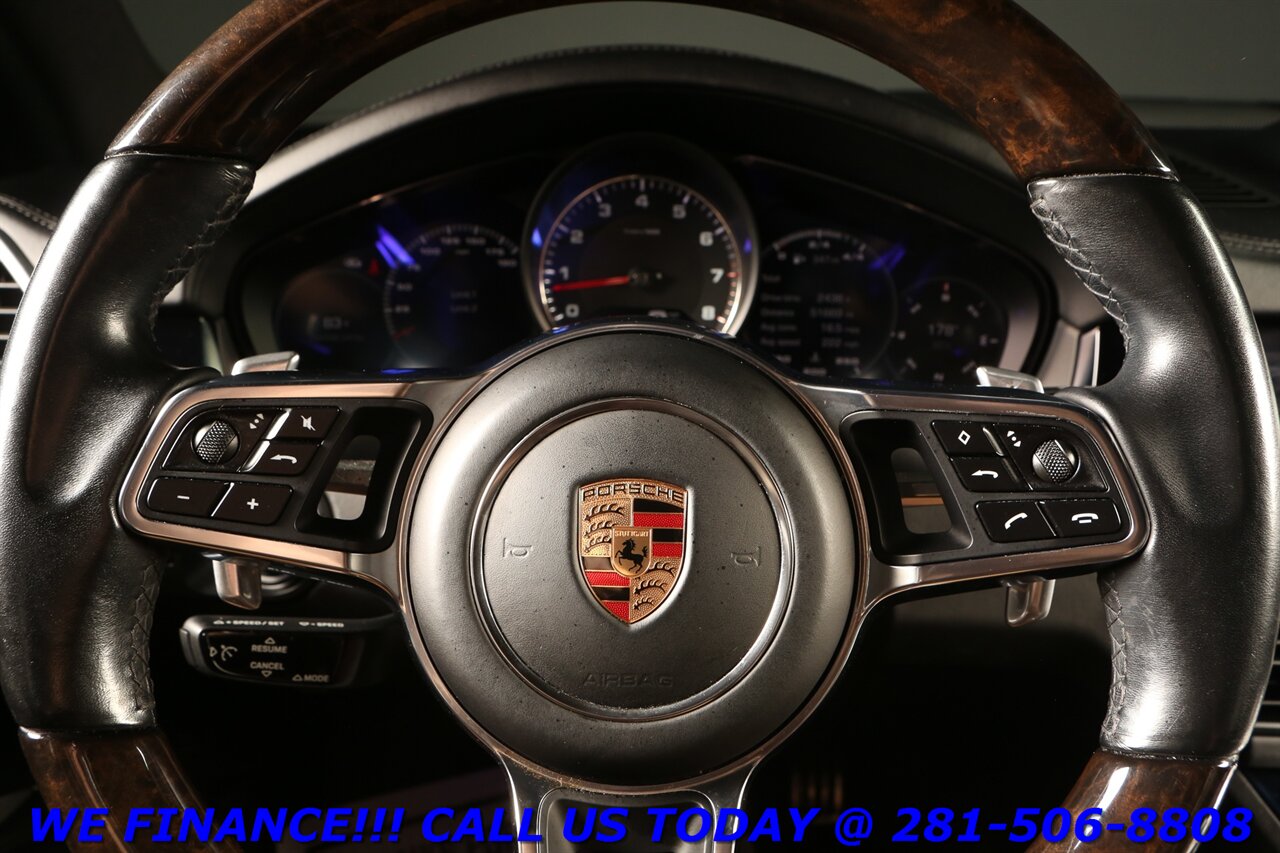 2019 Porsche Cayenne 2019 S TWIN-TURBO AWD NAV PANO BLIND CAMERA 51K   - Photo 14 - Houston, TX 77031