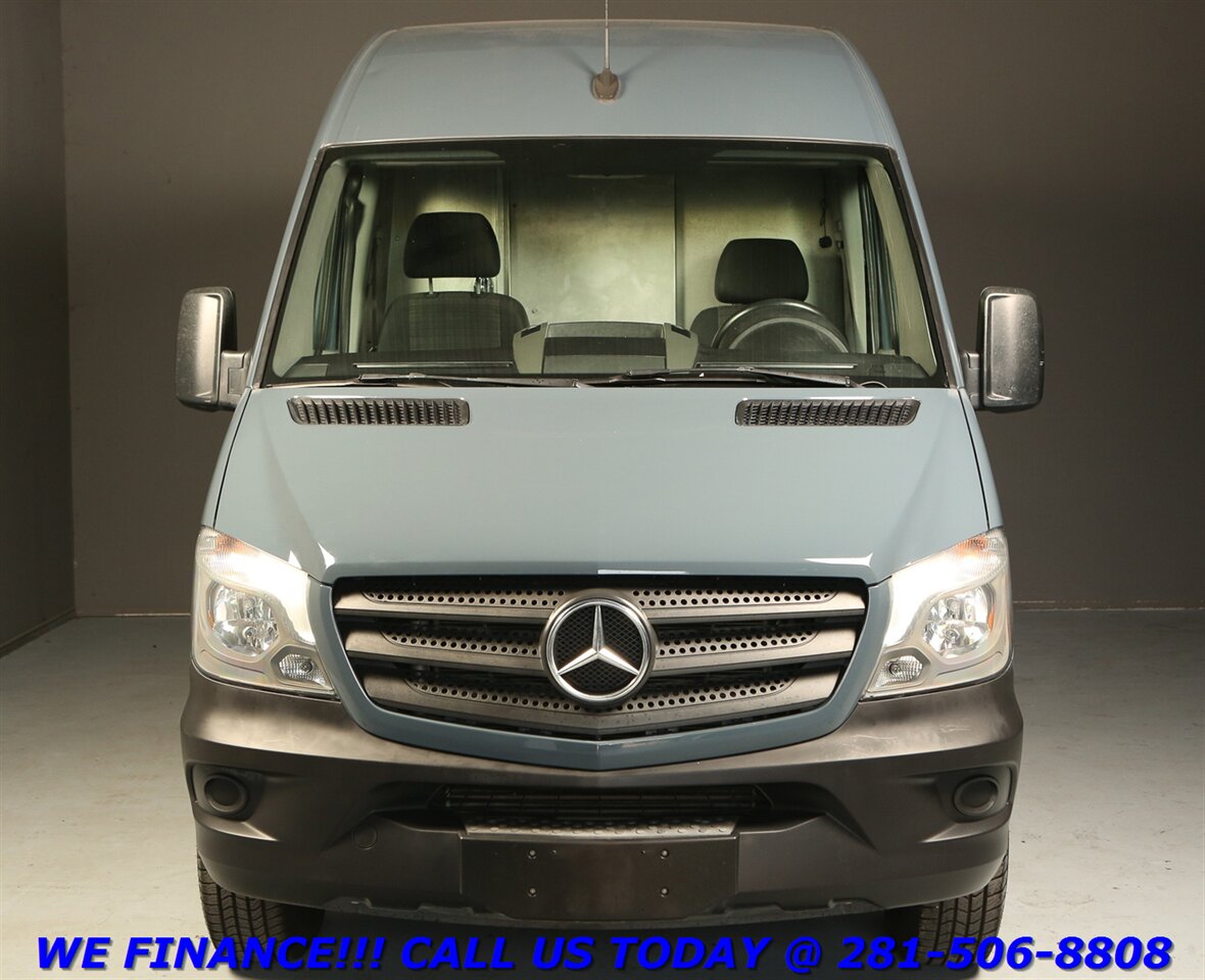 2018 Mercedes-Benz Sprinter 2018 2500 DIESEL CARGO VAN HIGH ROOF CAMERA   - Photo 8 - Houston, TX 77031