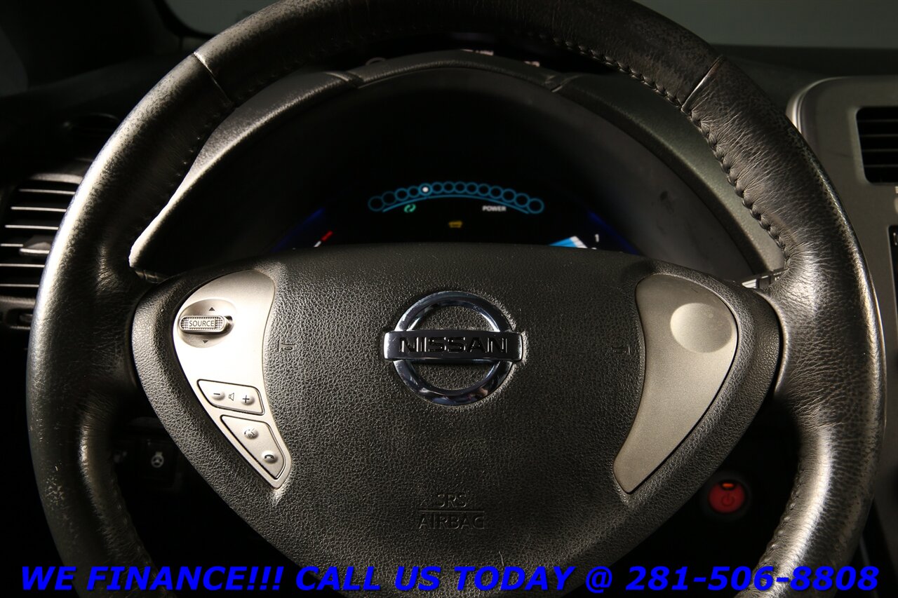 2013 Nissan LEAF 2013 S DUAL PORT QUICK CHARGE CAMERA KEYGO 64K MLS   - Photo 13 - Houston, TX 77031