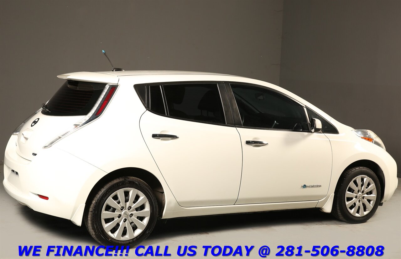 2013 Nissan LEAF 2013 S DUAL PORT QUICK CHARGE CAMERA KEYGO 64K MLS   - Photo 6 - Houston, TX 77031