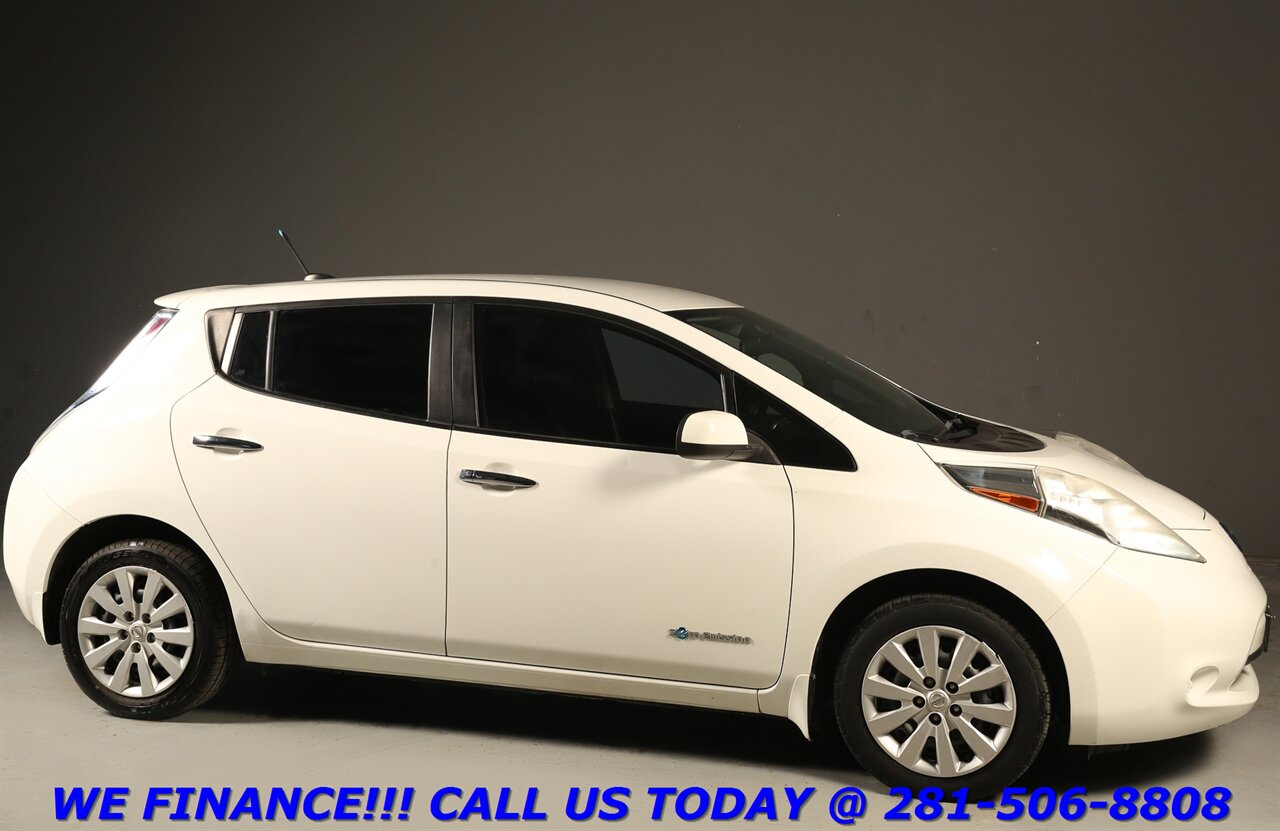 2013 Nissan LEAF 2013 S DUAL PORT QUICK CHARGE CAMERA KEYGO 64K MLS   - Photo 7 - Houston, TX 77031