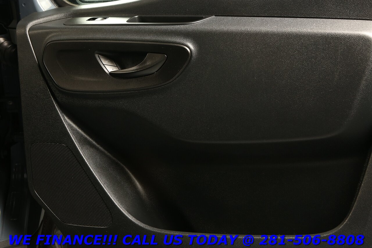 2019 Mercedes-Benz Sprinter 2019 2500 DIESEL CARGO VAN HIGH ROOF BLIND   - Photo 18 - Houston, TX 77031
