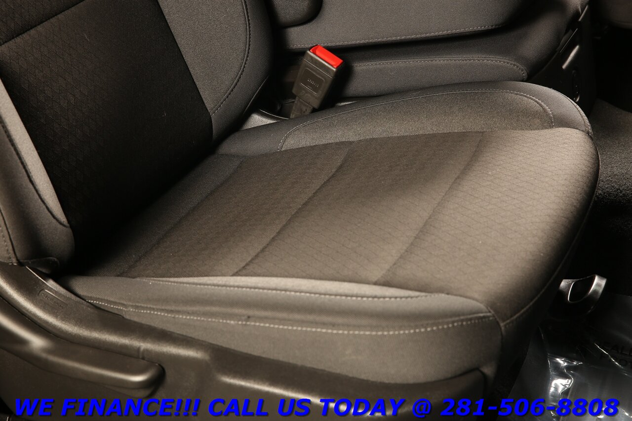 2025 Chevrolet Silverado 1500 2025 Custom 4x4 CREW CARPLAY CAM 9K MLS SLATE GRAY - Photo 21 - Houston, TX 77031