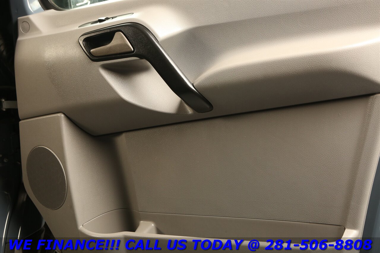 2018 Mercedes-Benz Sprinter 2018 2500 DIESEL HIGH ROOF CARGO VAN CAMERA AUTO   - Photo 25 - Houston, TX 77031