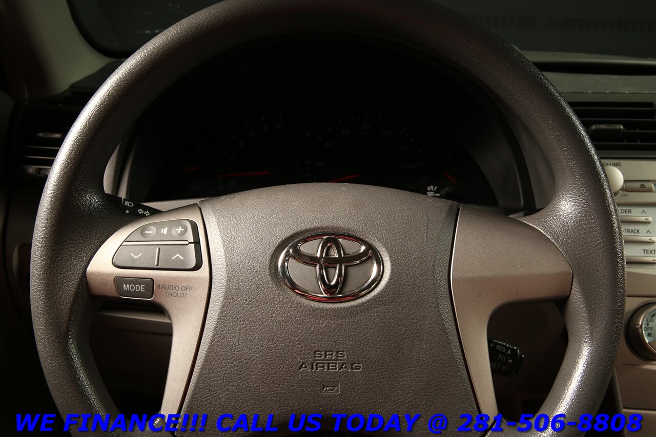 2009 Toyota Camry 2009 LE V6 LEATHER PWR SEAT CRUISE 16 "ALLOY XENONS - Photo 12 - Houston, TX 77031