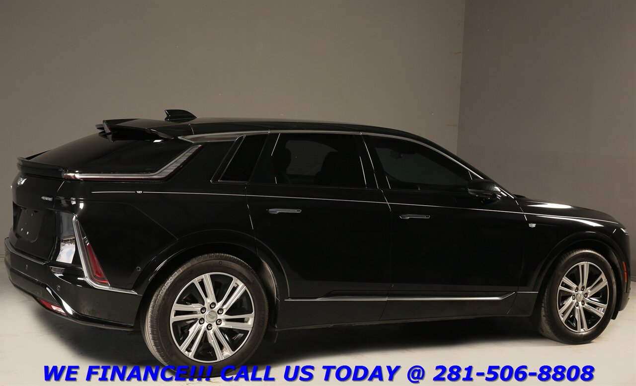2024 Cadillac LYRIQ 2024 Tech NAV PANO ADAPT-CRUISE BLIS 360CAM30K MLS   - Photo 6 - Houston, TX 77031