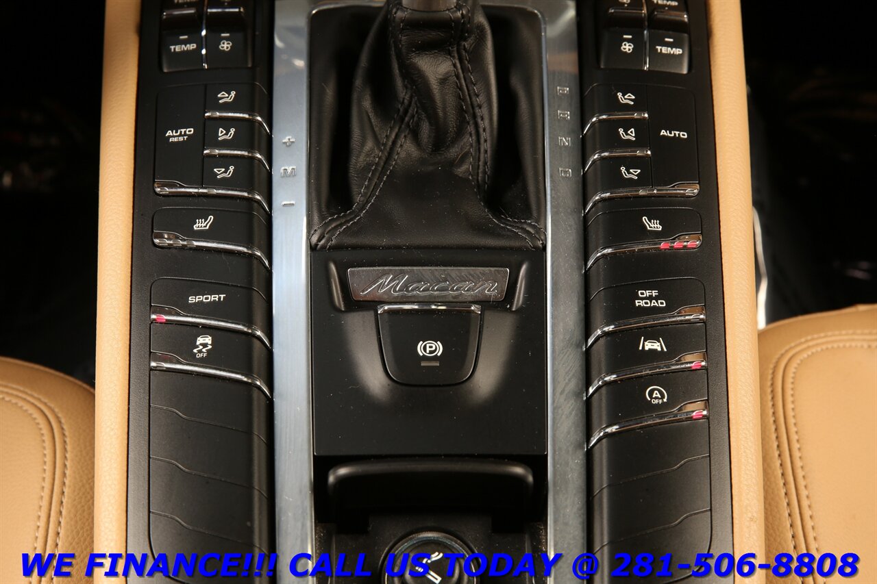 2018 Porsche Macan 2018 AWD NAV PANO SPORT HEATSEAT CAMERA 62K MLS - Photo 17 - Houston, TX 77031