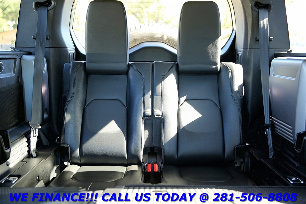 2020 Land Rover Defender 2020 110 S AWD 7-PASS NAV PANO BLIS 3ROW MERIDIAN   - Photo 24 - Houston, TX 77031