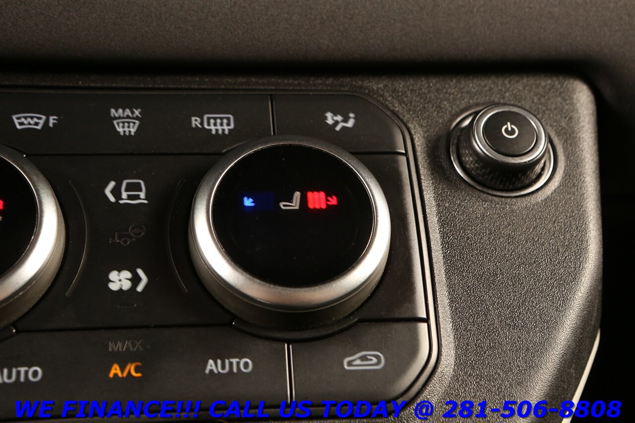 2020 Land Rover Defender 2020 110 S AWD 7-PASS NAV PANO BLIS 3ROW MERIDIAN   - Photo 18 - Houston, TX 77031