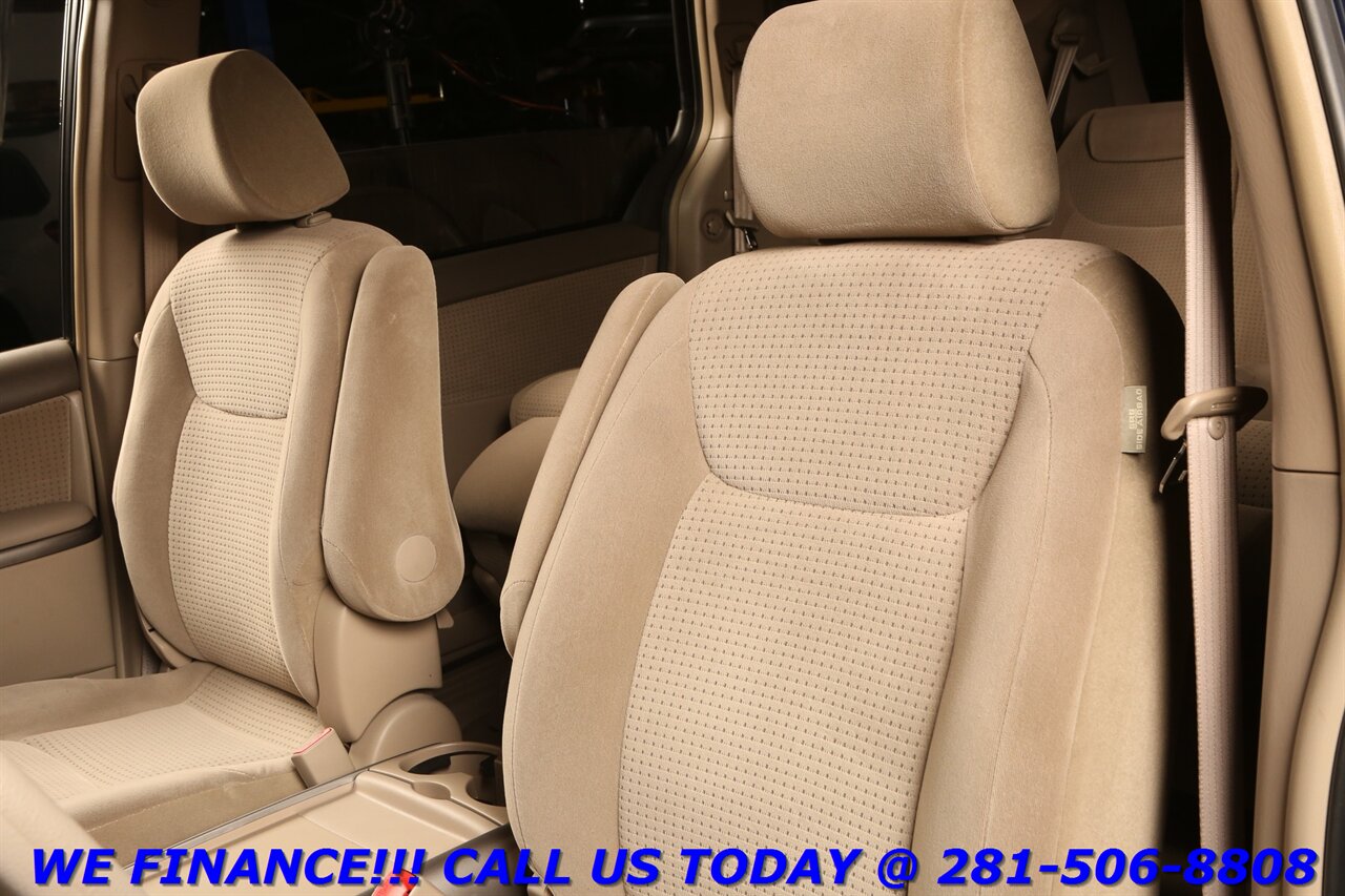 2006 Toyota Sienna 2006 LE 8PASS DVD ROOF RACK CRUISE 16K MILES!!!   - Photo 11 - Houston, TX 77031