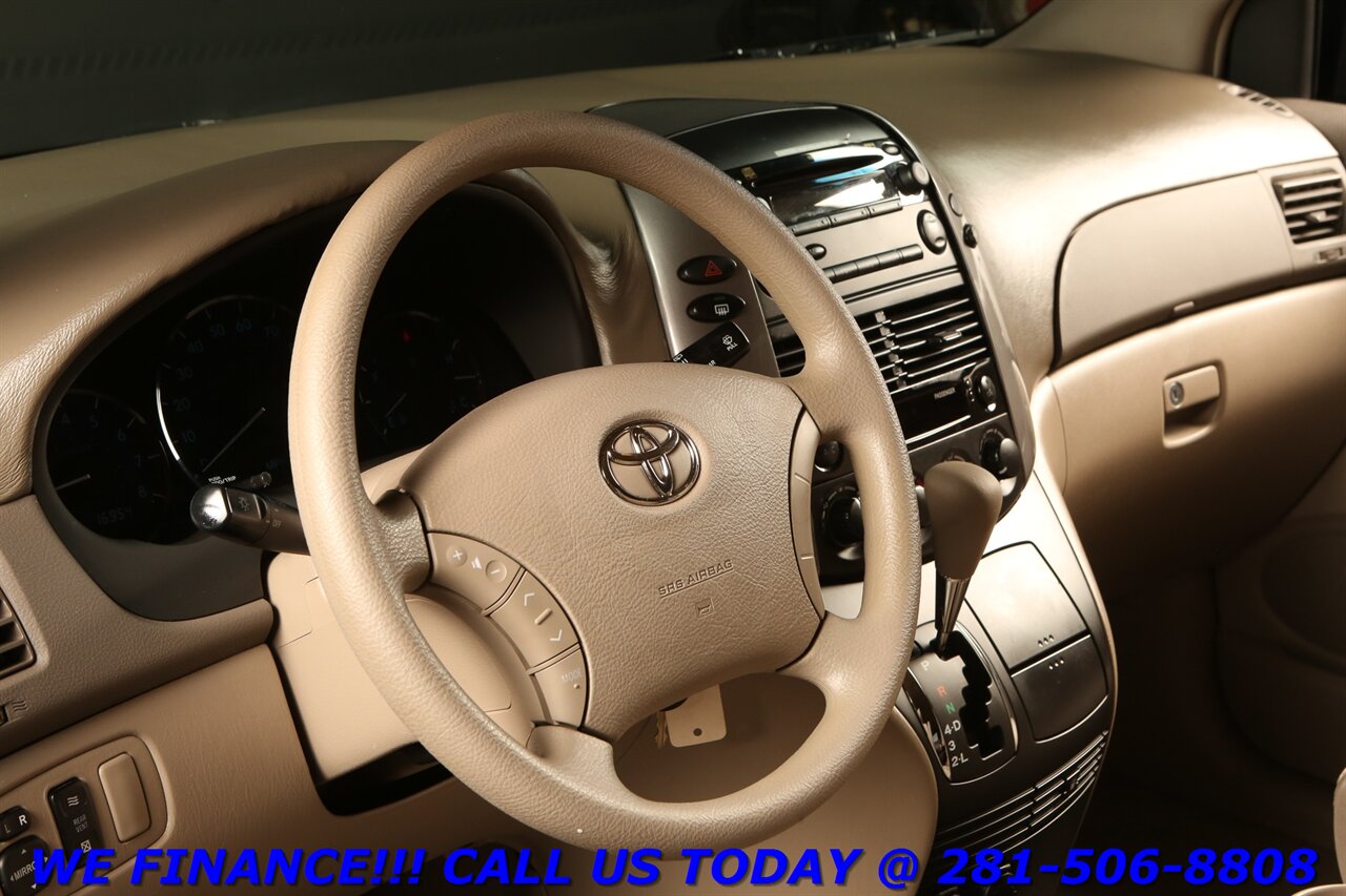2006 Toyota Sienna 2006 LE 8PASS DVD ROOF RACK CRUISE 16K MILES!!!   - Photo 10 - Houston, TX 77031