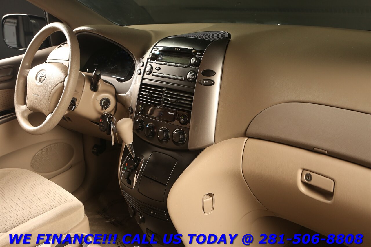 2006 Toyota Sienna 2006 LE 8PASS DVD ROOF RACK CRUISE 16K MILES!!!   - Photo 16 - Houston, TX 77031