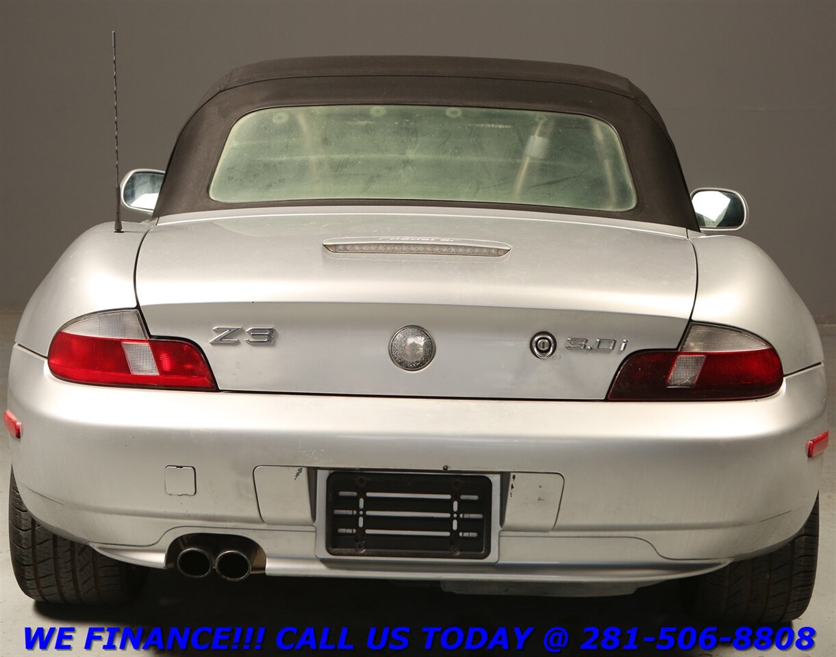 2002 BMW Z3 2002 CONVERTIBLE MANUAL 5-SPEED HEATSEAT 17 "ALLOYS   - Photo 6 - Houston, TX 77031