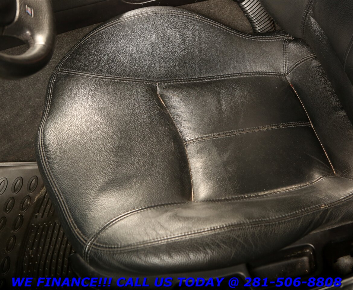 2002 BMW Z3 2002 CONVERTIBLE MANUAL 5-SPEED HEATSEAT 17 "ALLOYS   - Photo 14 - Houston, TX 77031