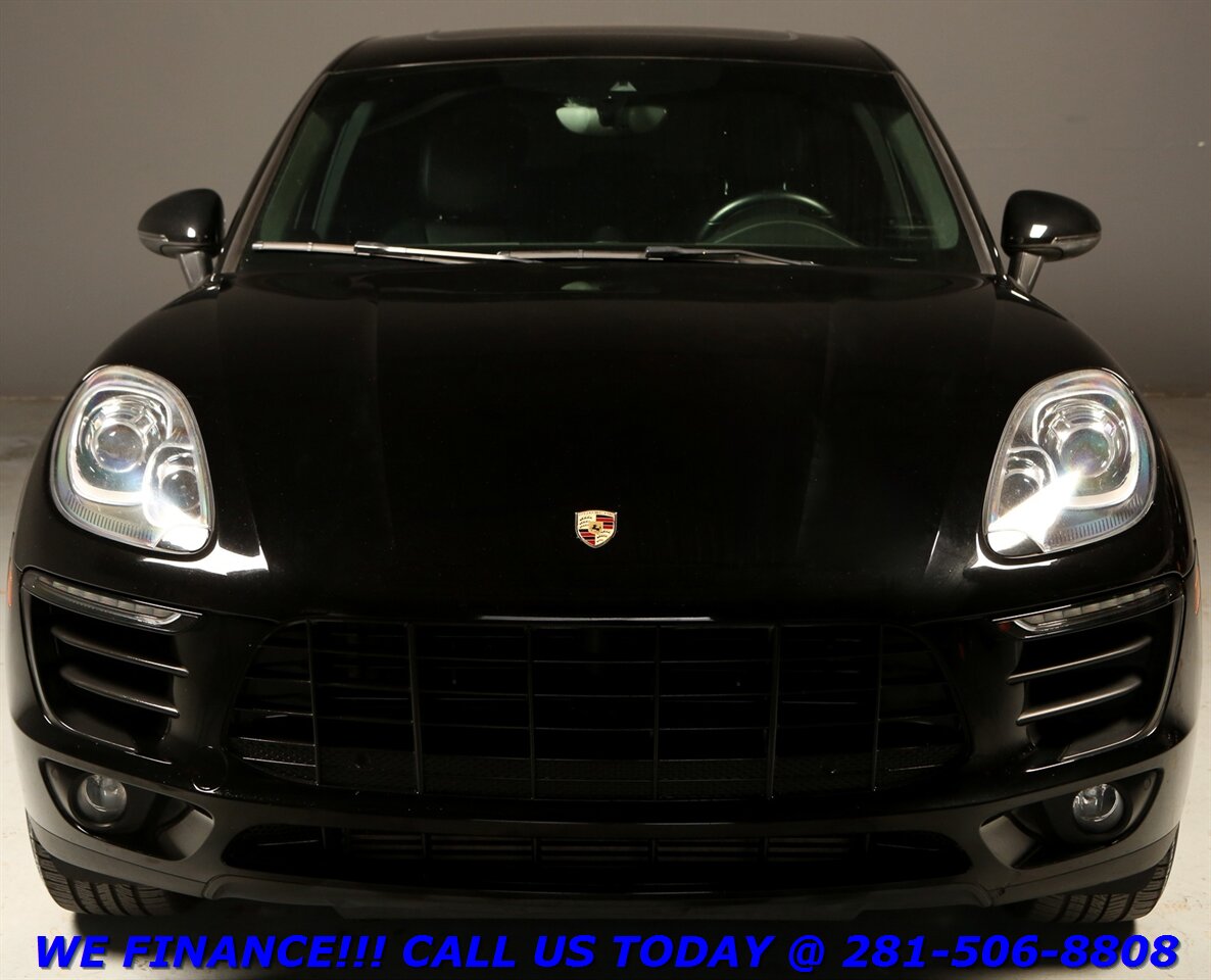 2017 Porsche Macan 2017 AWD PREMIUM PKG PLUS NAV PANO CAMERA 52K   - Photo 9 - Houston, TX 77031