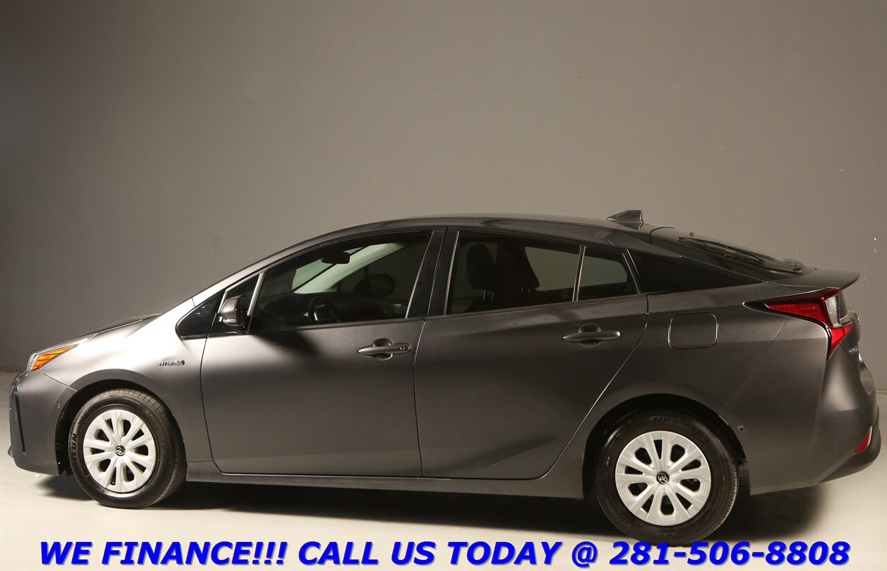 2019 Toyota Prius 2019 LE HYBRID BLIND LANE CAMERA KEYLESS 78K   - Photo 5 - Houston, TX 77031