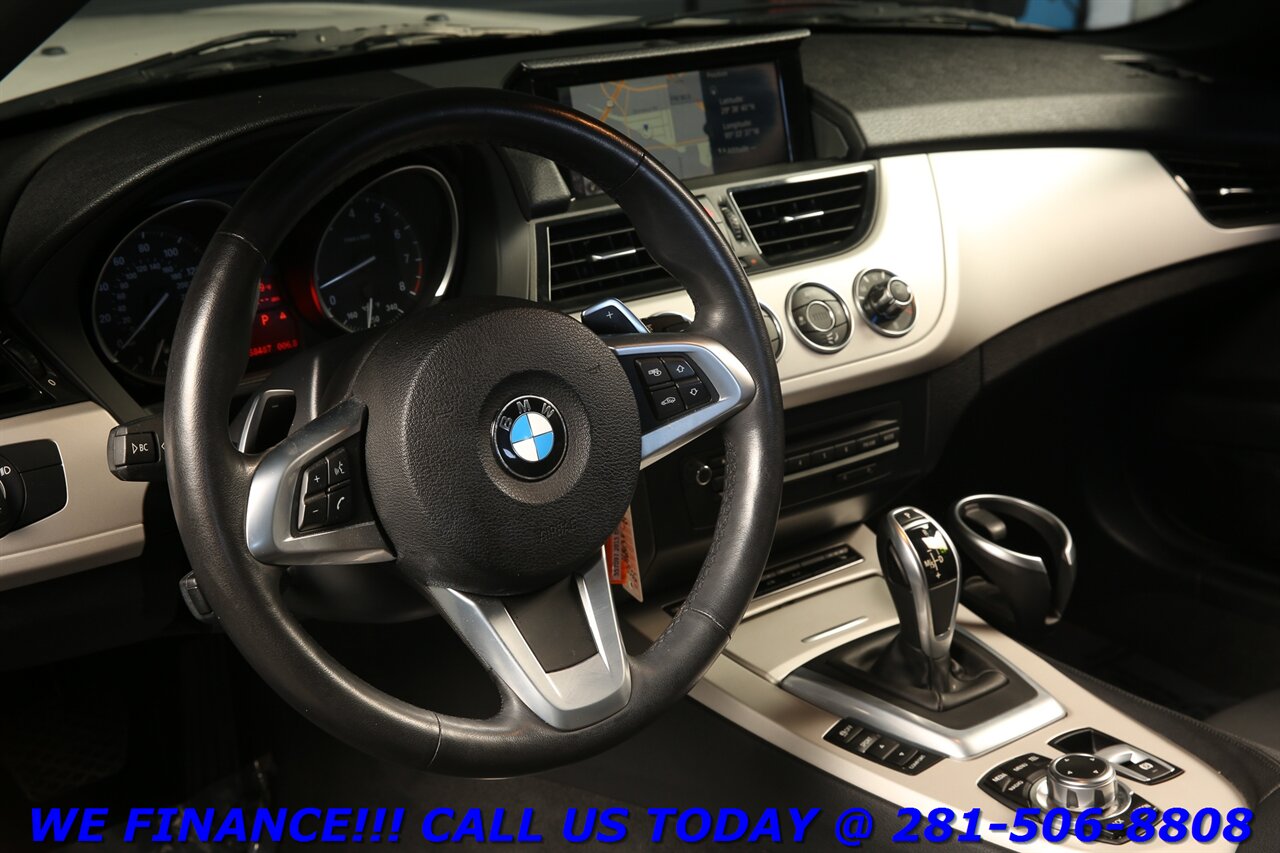 2015 BMW Z4 2015 sDrive28i SPORT TECH PKG CONVERTIBLE NAV 58K   - Photo 12 - Houston, TX 77031