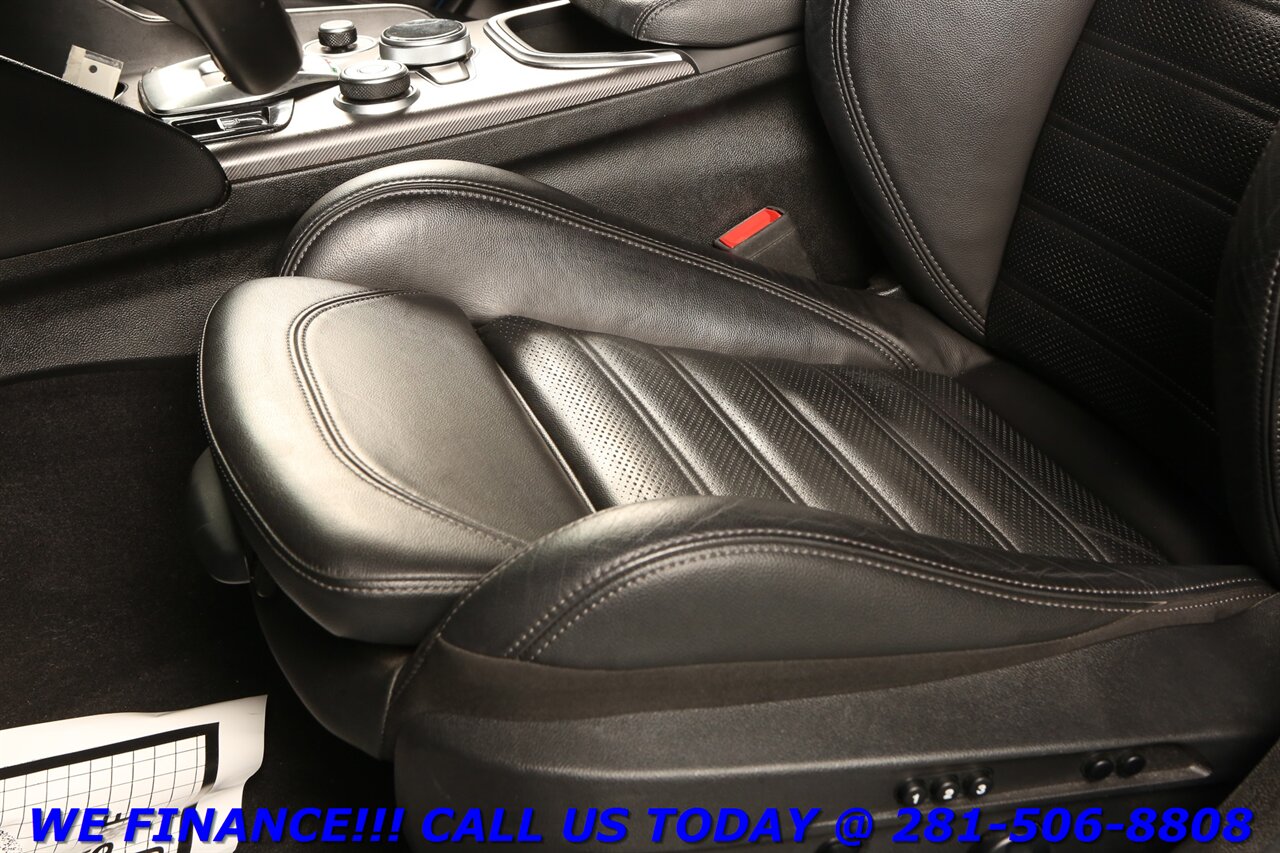 2022 Alfa Romeo Giulia 2022 Veloce AWD NAV PANO ADAPT CRUISE BLIND 33K   - Photo 12 - Houston, TX 77031