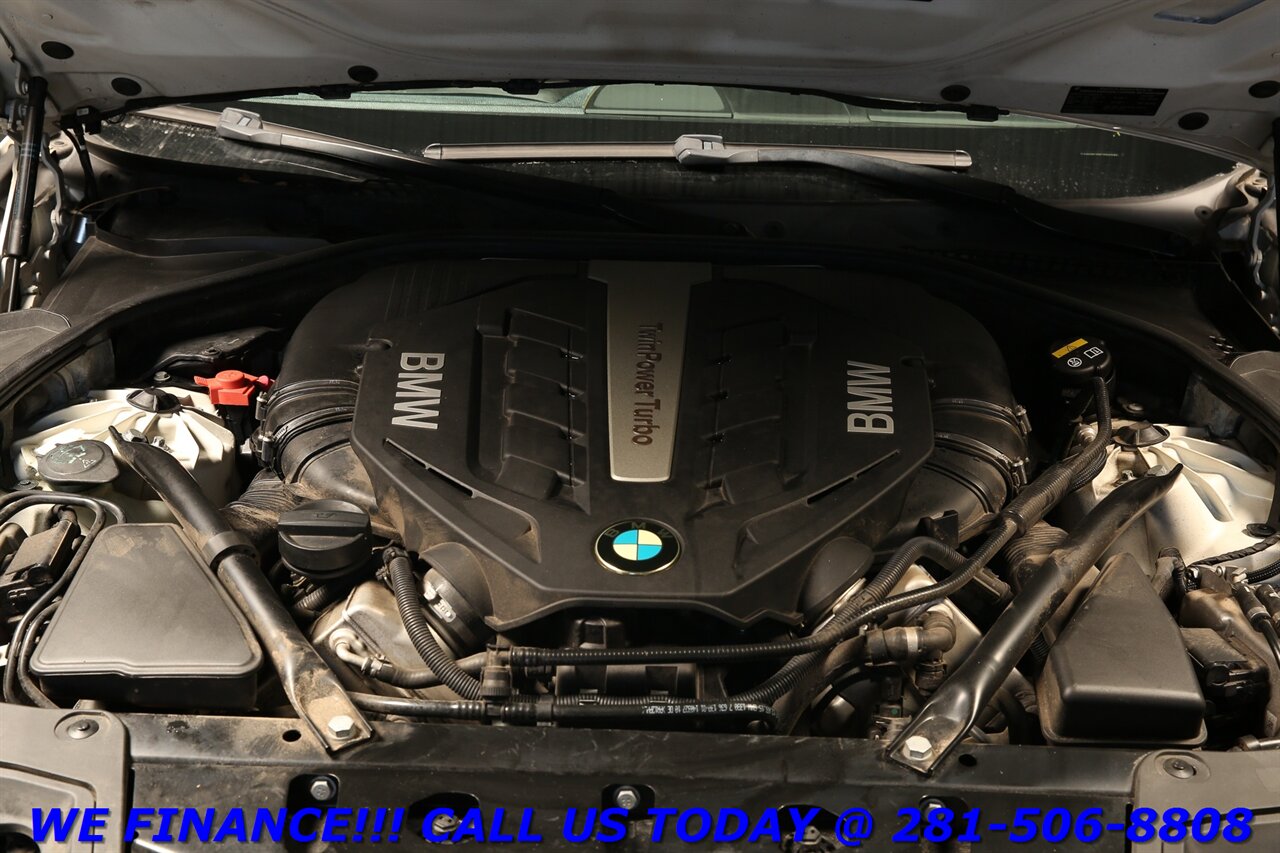 2016 BMW 2016 550i M Sport EXEC PKG NAV HUD SUN MASSAGE   - Photo 25 - Houston, TX 77031