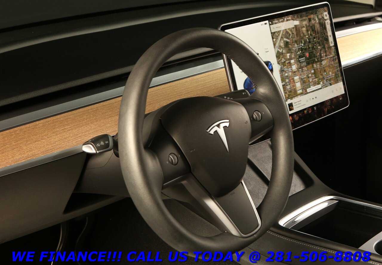 2021 Tesla Model Y 2021 Long Range AWD AUTOPILOT NAV PANO BLIND 35K   - Photo 10 - Houston, TX 77031
