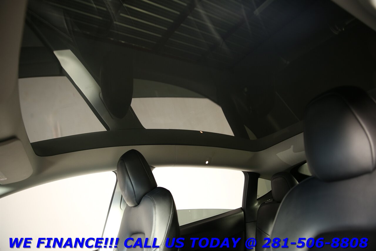 2022 Tesla Model Y 2022 Long Range AWD FSD3 ACCELBOOST PANO AUTOPILOT   - Photo 11 - Houston, TX 77031