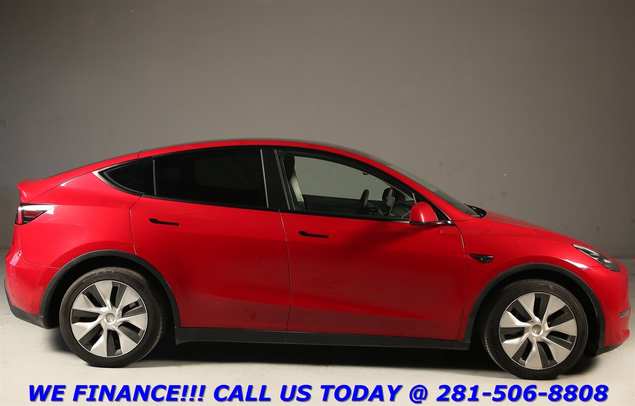 2022 Tesla Model Y 2022 Long Range AWD FSD3 ACCELBOOST PANO AUTOPILOT   - Photo 28 - Houston, TX 77031