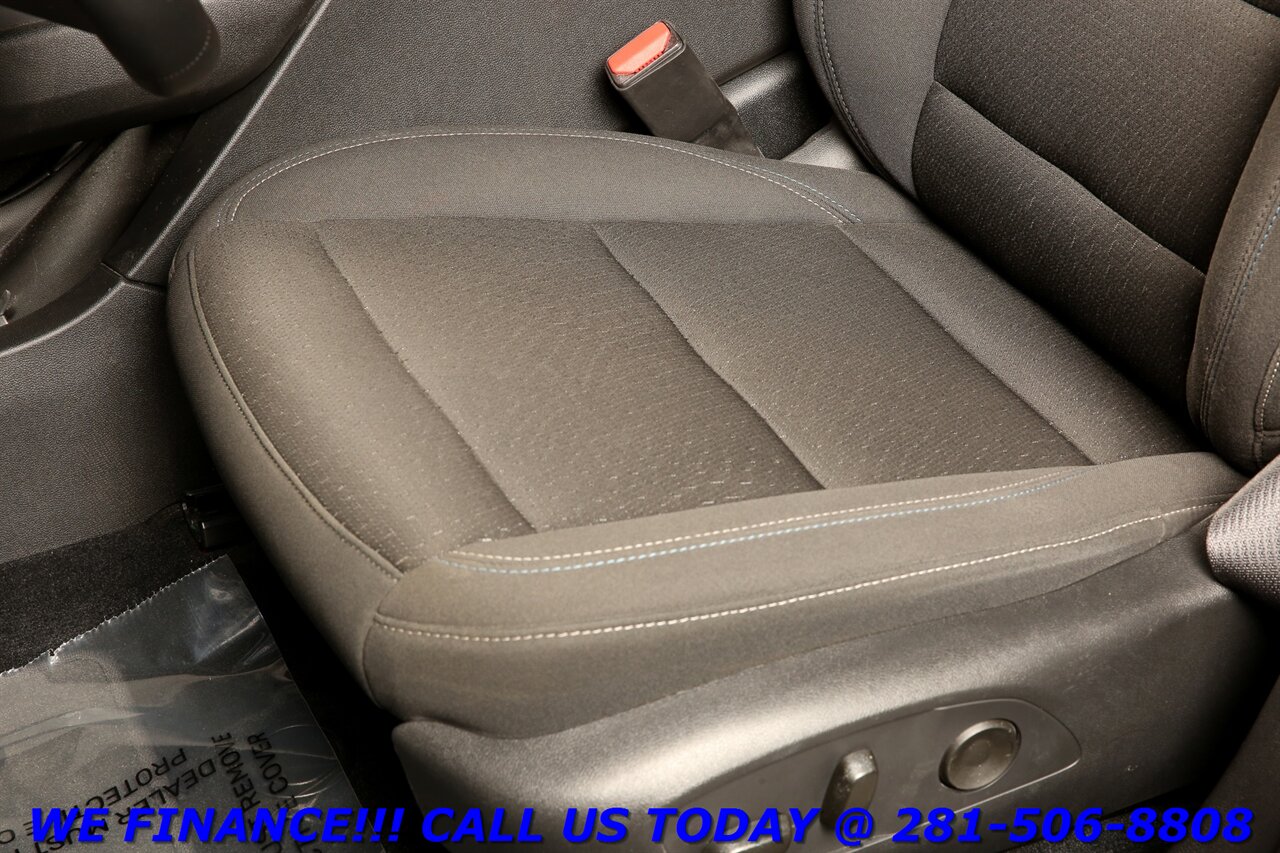 2025 Chevrolet Equinox 2025 EV LT NAV ADAPTCRUISE BLIND CAMERA 12K MILES! - Photo 14 - Houston, TX 77031