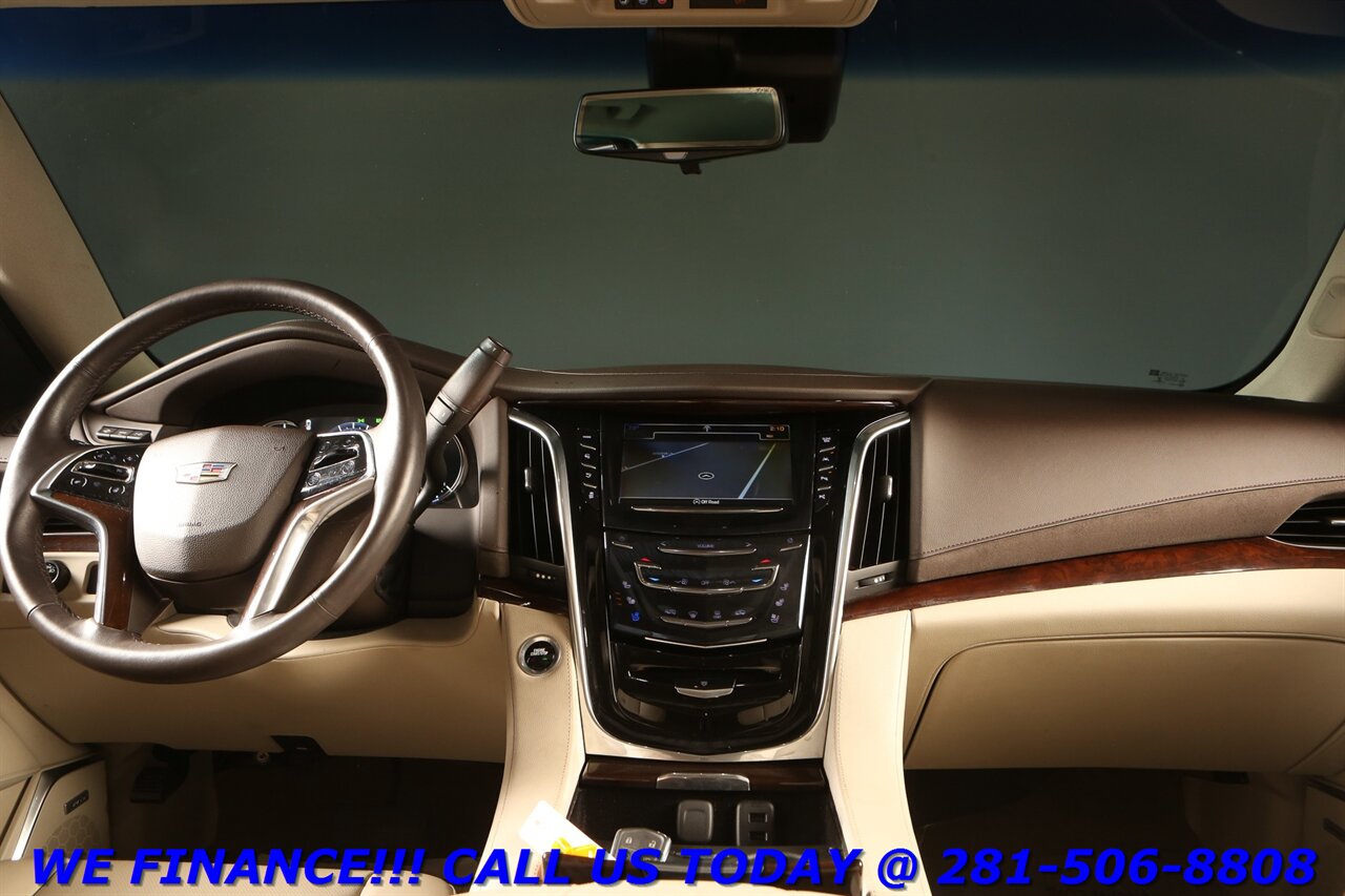 2017 Cadillac Escalade 2017 Luxury NAV HUD DVD SUN BLIND CAMERA 7PASS 28K   - Photo 3 - Houston, TX 77031
