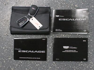 2016 Cadillac Escalade Luxury Collection 4WD   - Photo 58 - Addison, IL 60101
